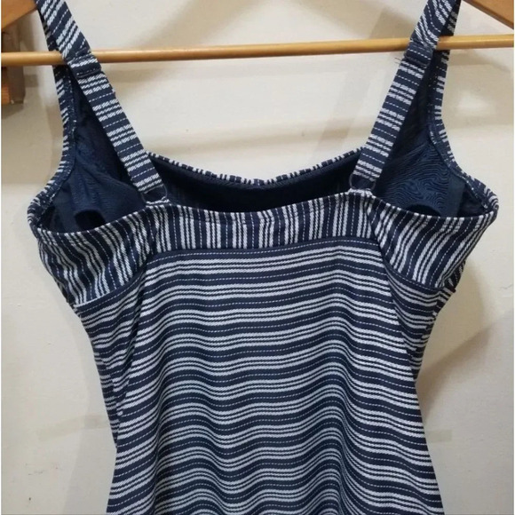 Nip Tuck Navy and white nautical striped Underwire One Piece Swimsuit Size 10 - Picture 11 of 15